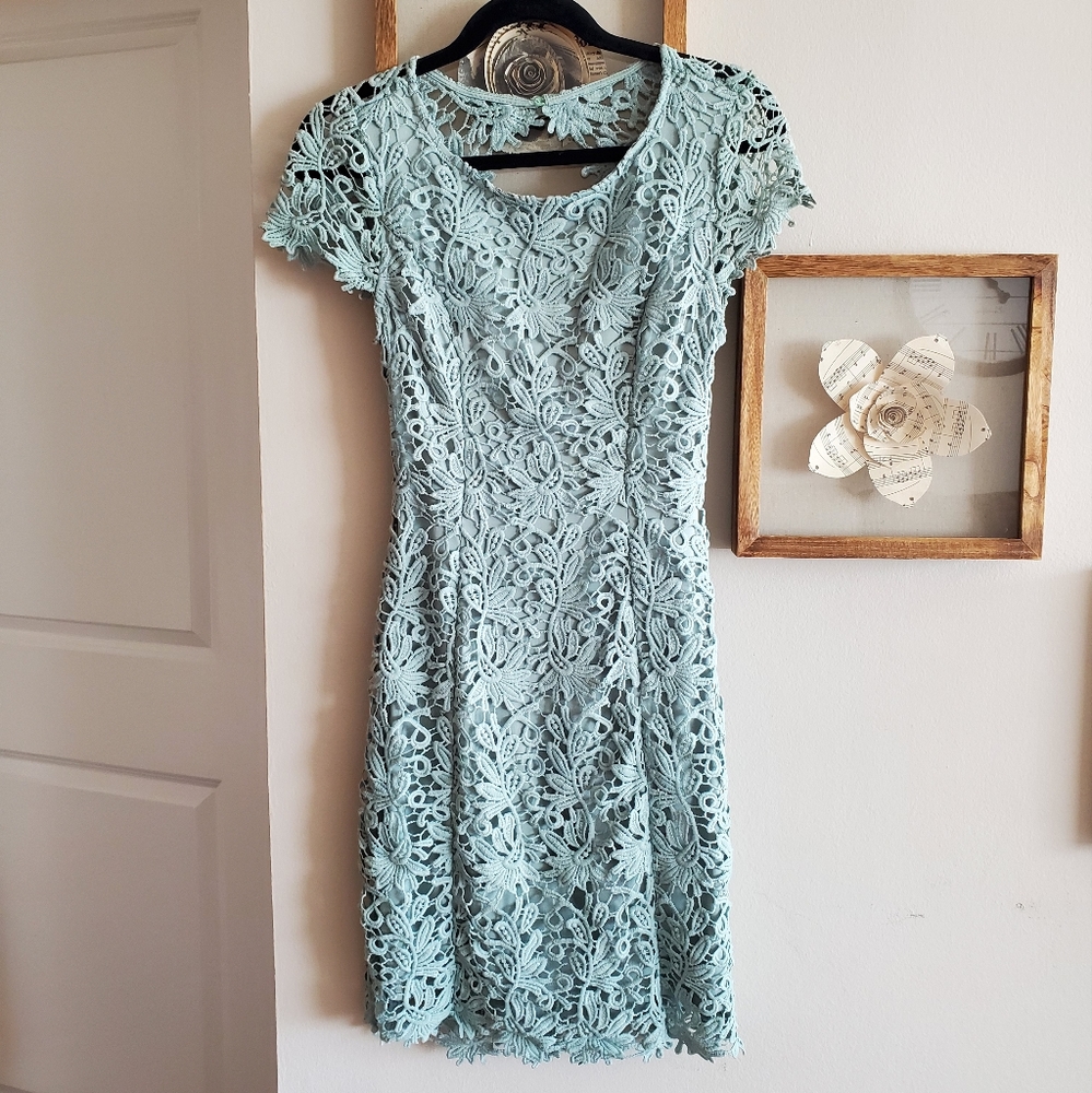 Lulus hidden talent backless sage green lace dress
